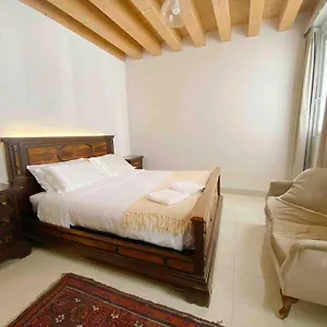Magnolia Apartment, Easy For Family , Venezia Italia
