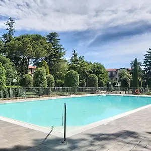 Bilocale A 100m Dal In Con Piscina. , Peschiera del Garda Italia